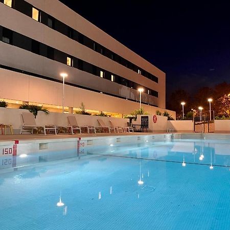 Stephouse Pozuelo Europa Hotel โปซูเอโล เด อาลาร์กอน ภายนอก รูปภาพ