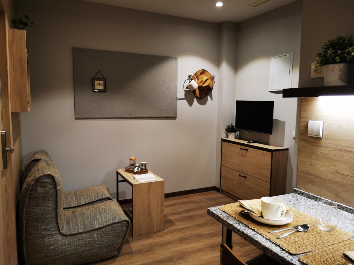 Stephouse Pozuelo Europa Hotel โปซูเอโล เด อาลาร์กอน ภายนอก รูปภาพ