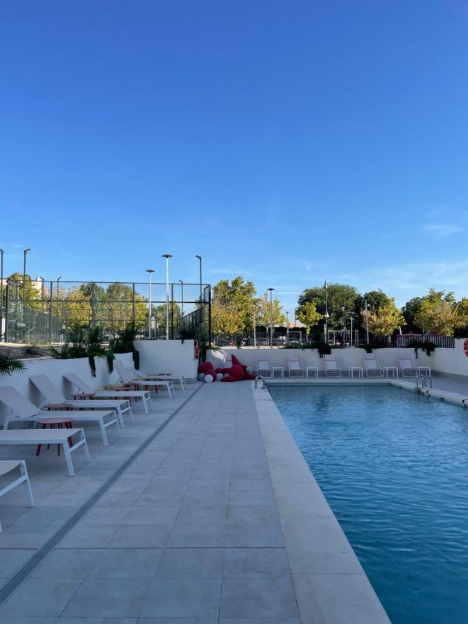 Stephouse Pozuelo Europa Hotel โปซูเอโล เด อาลาร์กอน ภายนอก รูปภาพ