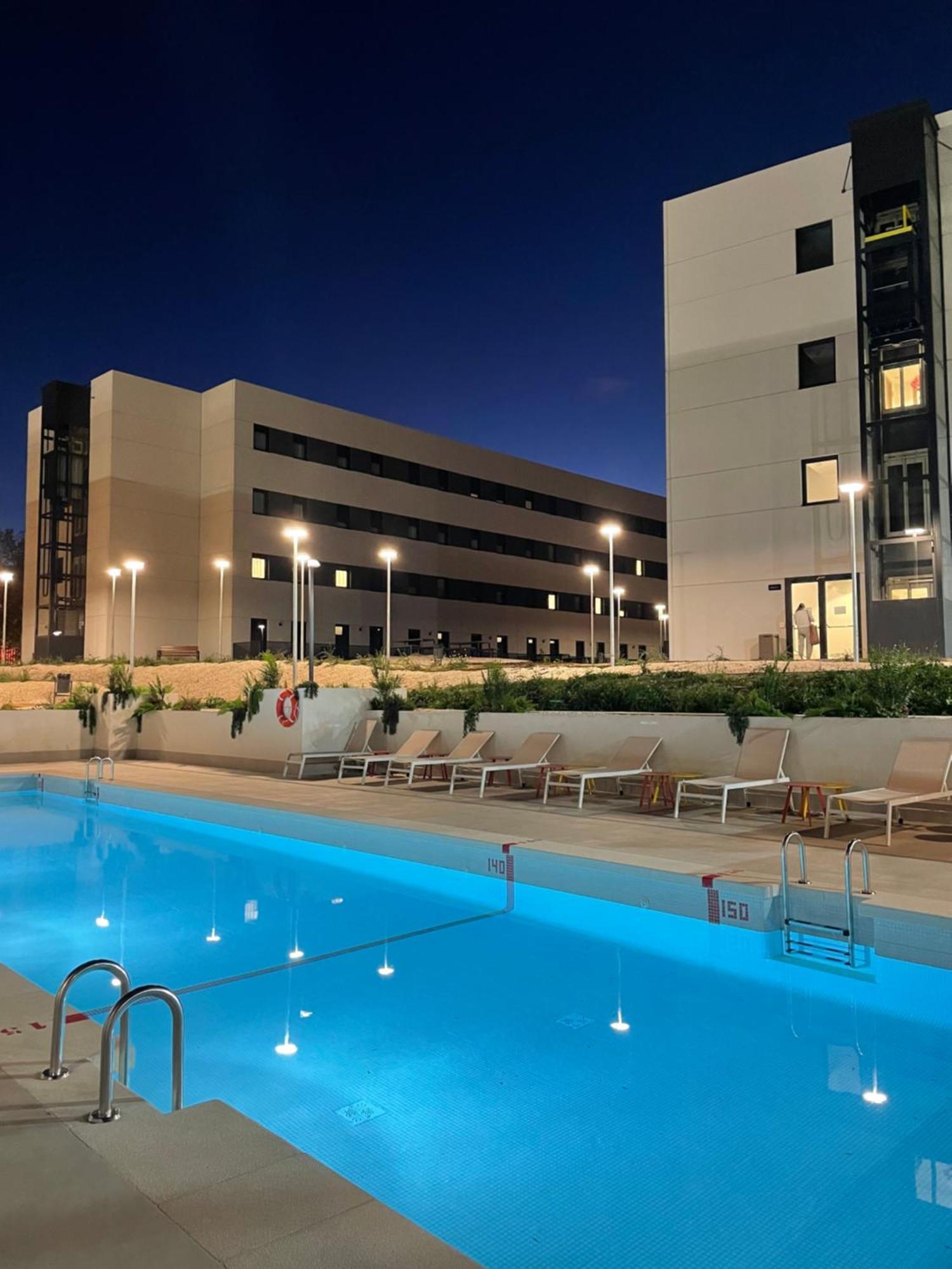 Stephouse Pozuelo Europa Hotel โปซูเอโล เด อาลาร์กอน ภายนอก รูปภาพ